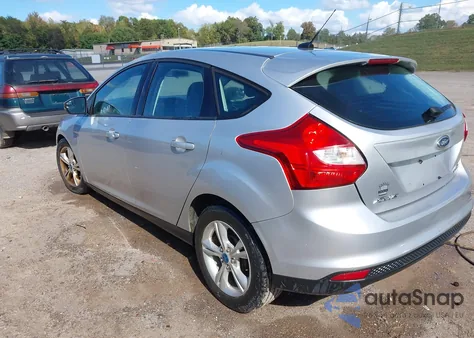 2013 Ford Focus Se z USA, uszkodzony, nr VIN 1FADP3K24DL161930